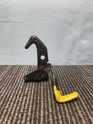 Chevy Equinox 2005-09 2006 Saturn Vue capó pestillo retenedor 15799991 Foto 1 de 4