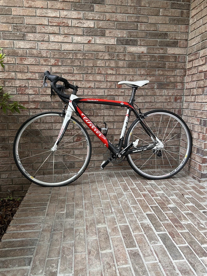 Bicicleta de Carretera de Carbono Wilier Triestina Izoard XP SRAM Rival Mavic Aksium 700c Foto 1 de 4