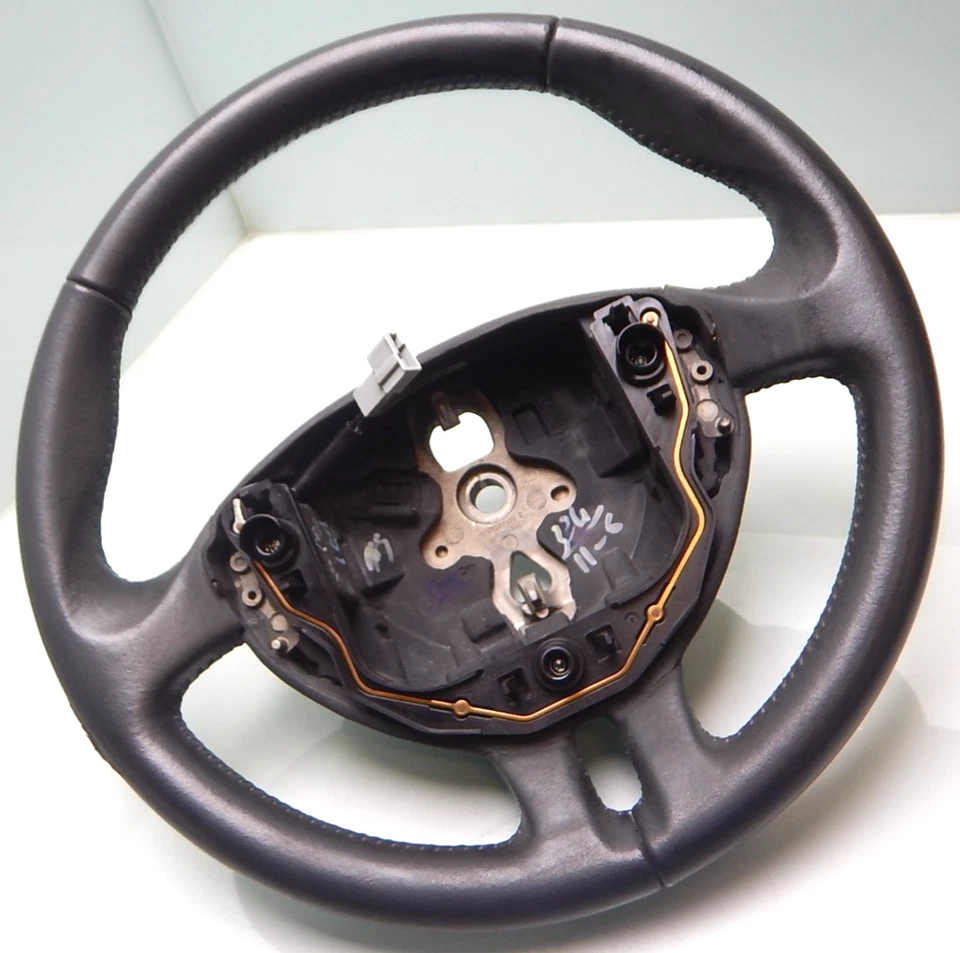 RENAULT CLIO / 3 - III / LENKRAD / Leder schwarz / 8200344077 (BZ40) - Bild 1 von 4