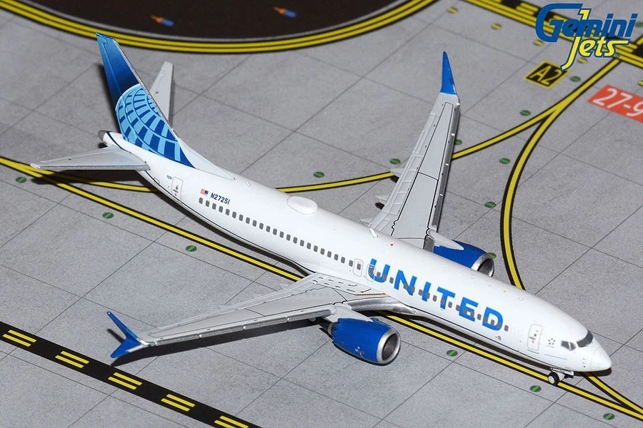 GEMINI JETS UNITED AIRLINES BOEING B737 MAX-8 N27251 1:400 DIECAST GJUAL2049 - Image 1 of 1