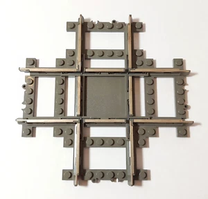 1 Stück Lego 32087c01 9V Kreuzung Schienen Eisenbahn Train Track – Dark Gray - Bild 1 von 5