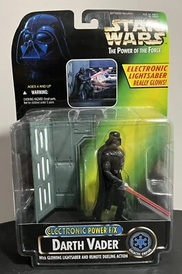 Kenner 1996 Star Wars Power of the Force Electronic Power F/X Darth Vader - Image 1 of 4