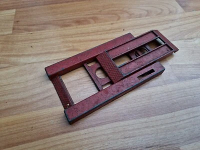 Vintage 1950'S Crescent Giocattoli Rosso Dcmt Manutenzione Garage Auto Scivolo - Immagine 1 di 3