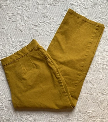 Isaac Mizrahi Live Sz 10P 29x22 Crop Pant Mustard Yellow Business Casual Stretch - Image 1 of 4