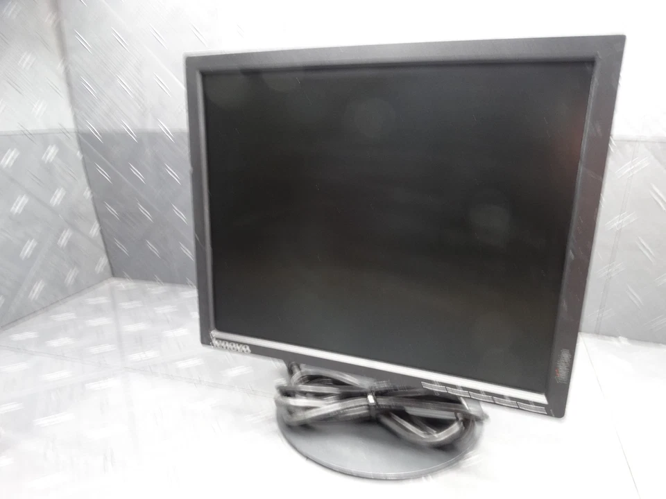 Lenovo ThinkVision 17in LCD Monitor Display Widescreen T1714pA + Stand - Image 1 of 4