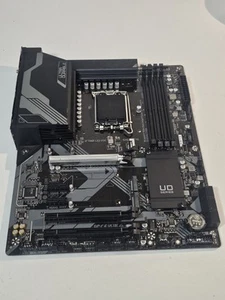 GIGABYTE Z790 UD AX HDMI DP ATX Motherboard For Parts Not Tested - Bild 1 von 12