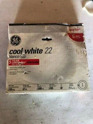 GE Circular Light Bulb T9 Circline Non Dimmable 22 Watt Cool White - Image 1 of 2