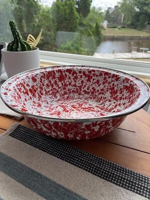 Vtg Golden Rabbit Red White Enamelware Swirl / Splatter 12 in Bowl - Image 1 of 4