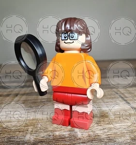 **NEW** 100% LEGO Velma Dinkley Minifigure MOC Mystery Mansion - ALTERNATIVE - Picture 1 of 4