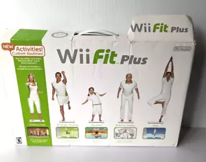 Nintendo Wii Fit Plus tabla de equilibrio y aeróbicos manuales yoga fuerza sin juego - Imagen 1 de 4