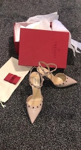Valentino Garavani Nude rockstud heels. Brand New. Womens. Size Eu 40. - Picture 1 of 4