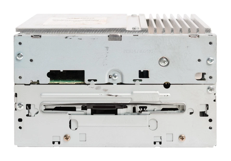 Nissan Titan 2006 cabina King radio AM FM con receptor reproductor de CD de 6 discos 28185 ZH31A Foto 1 de 4