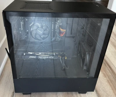 PC para juegos NZXT AMD Ryzen 7 3700X 8 núcleos - NVIDIA Geforce RTX 2070 SUPER Foto 1 de 4