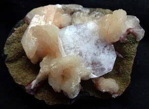 STUNNING STILBITE BLEDS W/ CALCITE CRYSTALS ON HEULANDITE BASE MINERALS SPECIMEN - Picture 1 of 4