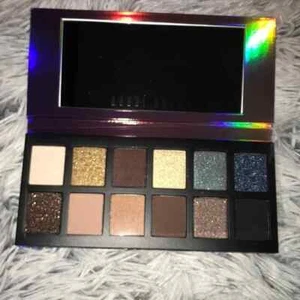 Nueva con etiquetas Paleta de sombras de ojos Bobbi marrón en un flash nueva en caja - Imagen 1 de 10