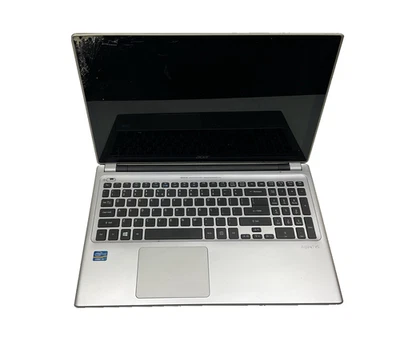 Acer Aspire V5-571-6806 intel-i3-2377 1.5Ghz 500GB HDD Win10 Laptop CRACKED - Image 1 of 4