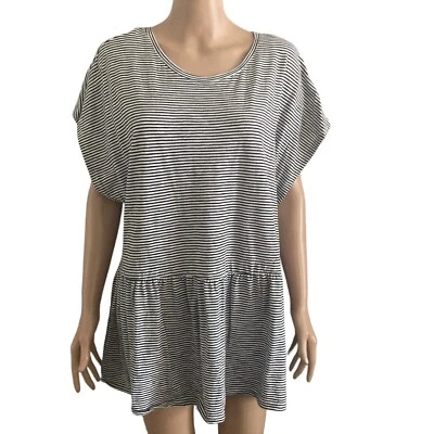 Top Terre Sky Peplum Mujer 16 18W Tejido Negro Blanco Horizontal Rayas Pequeñas Foto 1 de 4