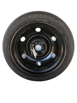 Llanta y neumático de repuesto temporal de emergencia KIA RIO 2006-2011 Hankook 15x3-1/2 Foto 1 de 4