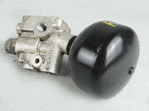 2003 - 2006 Mercedes Benz Sl Class R230 Abc Valve Suspension Pressure Relief Oem - Picture 1 of 9