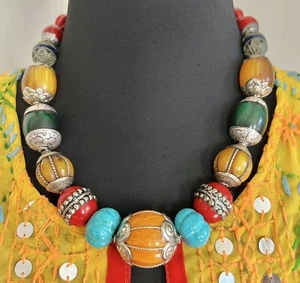 Tibetan copal with Carved Melon turquoise & vintage Nepalese Trade Necklace. - Picture 1 of 16