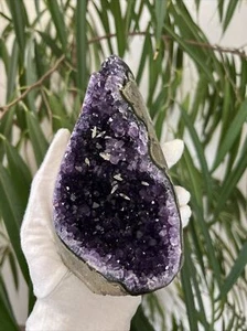 Hochqualitative Amethyst Druse AP145    0,79 kg - Bild 1 von 9