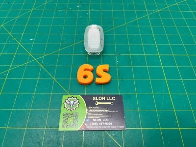 08-15 MERCEDES-BENZ W204 C204 C250 后方右内部课程灯 原始设备制造商 — 第 1/4 张图片