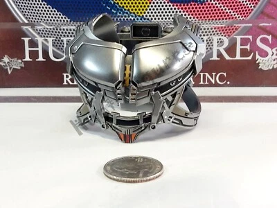 Hot Toys MMS421 GOTG Vol. 2 Star Lord 1/6 action figure's Chest Armor Only  - Image 1 of 4