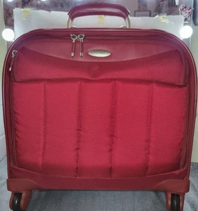 Samsonite Silhouette Red Spinner Carry-on Roller Suitcase 17x14.5x9.25 - Picture 1 of 17