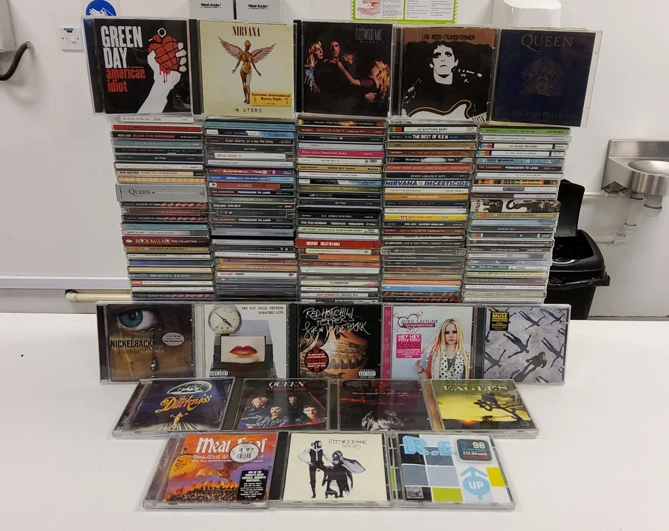 199 x Rock CD JobLot- Nirvana Green Day Lou Reed Fleetwood Chili Peppers Queen 6 - Image 1 of 4