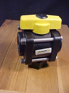 NOS V125BL BANJO Manual 3-Way Ball Valve 1 1/4" Polypro 3DTF5 - Picture 1 of 4