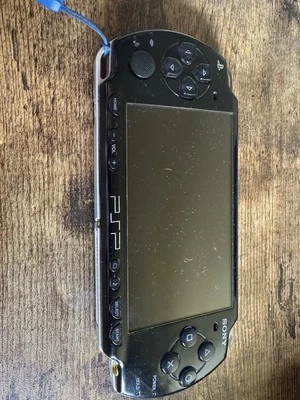 Sistema portátil Sony PSP 2001 Slim Launch Edition - plateado Foto 1 de 2