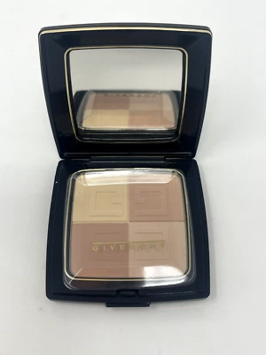 NEW Givenchy Ivory Prism Compact 7.5 g /0.26 Oz. New in Box (Shelf 13) - Image 1 of 4