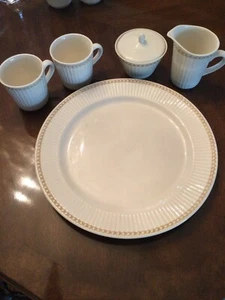 Coffee/tea Set - Precious pearl By International 12 Mugs, Sugar w Lid, Creamer, - Picture 1 of 4
