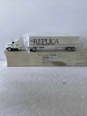 Ertl Kenworth "The Replica"  T600A Truck & Trailer  1/64 FS-9063PO - Image 1 of 3
