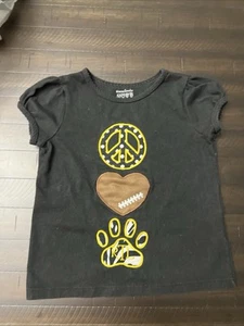 Girls Black T-shirt size 4-T peace love puppy paw Preowned Good - Picture 1 of 10
