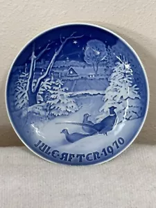Jule.After.1970 Copenhagen Porcelain Pheasants In The Snow At Christmas - Picture 1 of 3