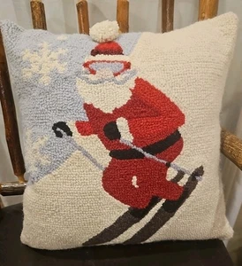 MUDPIE Haken 15" x 15" Weihnachten Kissen Santa Skifahren Schneeflocken Deko - Bild 1 von 7