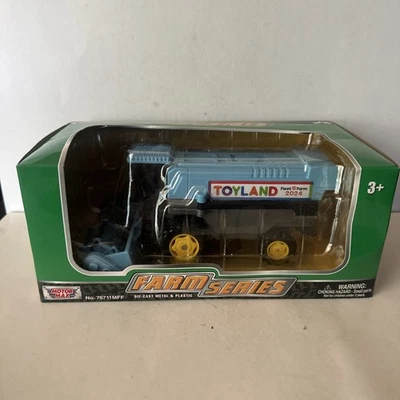 Motor Max Fleet Farm 2024 Toyland Farm Series Combine Harvester Die Cast NIB - Image 1 of 4