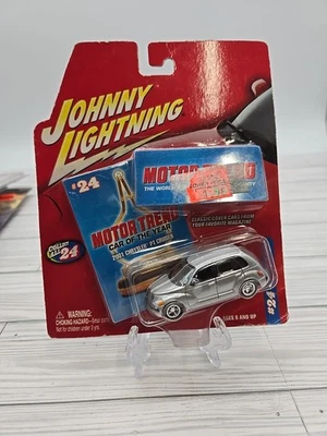 1:64 Chrysler PT Cruiser Johnny Lightning Motor Trend Release 1 - Image 1 of 4