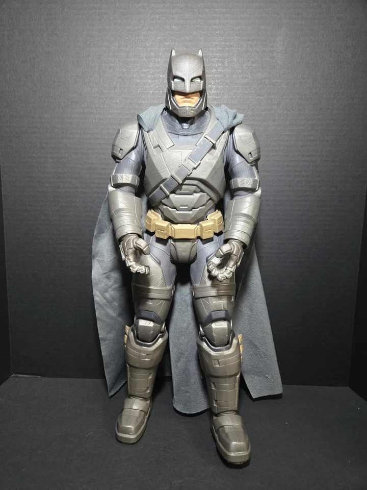 Figura de acción de Batman blindada Big Figs de 20 pulgadas 2015 Jakks Pacific Foto 1 de 4