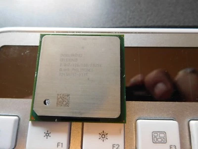 Dell intel celeron 02 ghz/128/4001.525v processor - Image 1 of 3