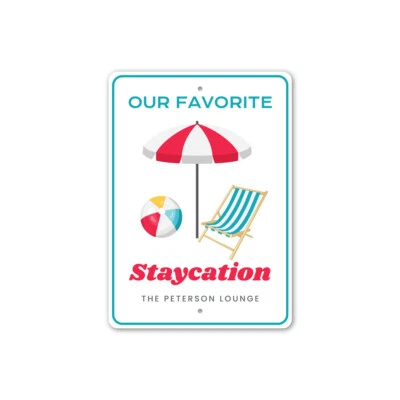 Letrero favorito de salón de piscina Staycation Foto 1 de 4