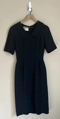 Vestido justo vintage anos 50 anos 60 Paul Sachs seda rayon preto tamanho pequeno LBD 2 4 6 - Imagem 1 de 4