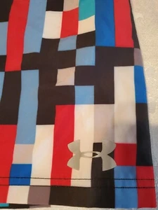 Under Armour Boys Swim Trunks Shorts Size YXL X-Large Multicolored Pattern NICE - Picture 1 of 8