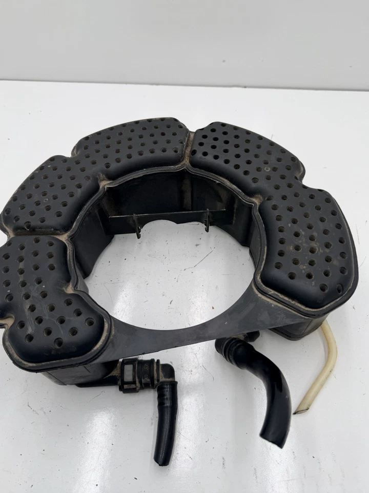 2014Volkswagen Jetta Fuel Vapor Evaporator Emission Canister 1KO201797BOEMB238-9 Foto 1 de 4