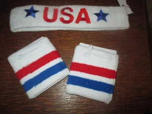 Braccialetti e archetto vintage nuovi con etichette TENNIS ROSSO BIANCO BLU Terrycloth USA - anni '80 - Foto 1 di 2