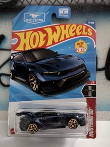 Hot Wheels 1:64 Mustang 60 Ford Mustang GTD - Foto 1 di 1
