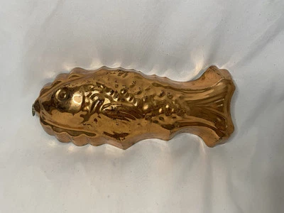 Molde de gelatina de pescado de cobre vintage de 9” metal rústico cocina decoración de pared núcleo de casa de campo Foto 1 de 4