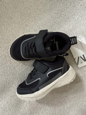NUEVO ZARA BEBÉ NEGRO BEIGE TENIS ZAPATILLAS talla 5,5 EUR21 Foto 1 de 4