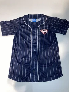 Camiseta deportiva de béisbol para hombre Superman a rayas azul/blanco con logotipo abotonada talla S - Imagen 1 de 6